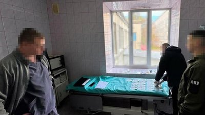 У Кропивницькому лікаря підозрюють у вимаганні хабаря
