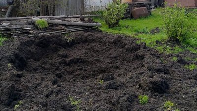 Пошкоджені житлові будинки, поранені люди: військові РФ завдали 100 ударів з різного озброєння по Сумській області