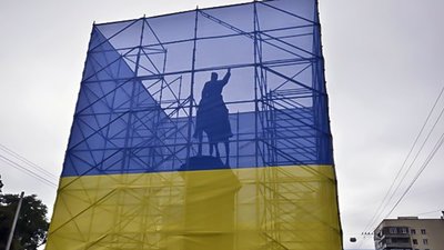 Від "Союз нерушимый" до "Одна Україна, єдиний народ". Якою людиною був Леонід Кравчук Від "Союз нерушимый" до "Одна Україна, єдиний народ". Якою людиною був Леонід Кравчук