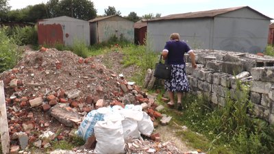У Франківську містяни і надзвичайники не можуть поділити ділянку землі