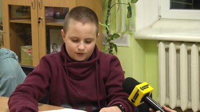 Діти Житомирщини пишуть "Живі листи" захисникам України