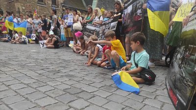 "Stop bombarding Kharkiv": у Лейпцигу пройшла акція на підтримку України — фото "Stop bombarding Kharkiv": у Лейпцигу пройшла акція на підтримку України — фото