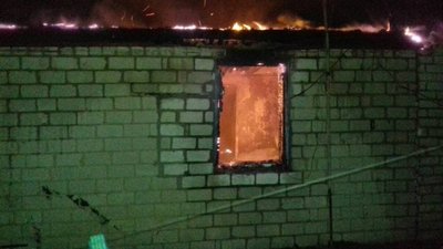 На Полтавщині на місці пожежі знайшли тіло чоловіка На Полтавщині на місці пожежі знайшли тіло чоловіка