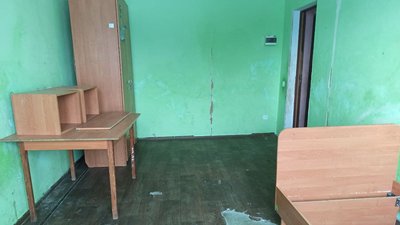 Гуртожиток для переселенців у Новгородці. Хто там живе та в яких умовах Гуртожиток для переселенців у Новгородці. Хто там живе та в яких умовах