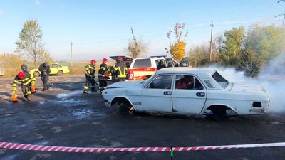 Рятувальники Хмельниччини отримали нові спецавтомобілі