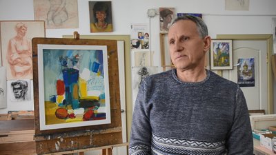 На Тернопільщині митець створює просторові скульптури з дерева На Тернопільщині митець створює просторові скульптури з дерева