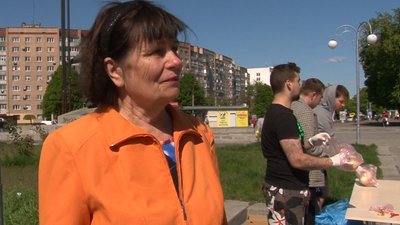 Допомога під час війни: в Черкасах безплатно роздавали хліб містянам Допомога під час війни: в Черкасах безплатно роздавали хліб містянам
