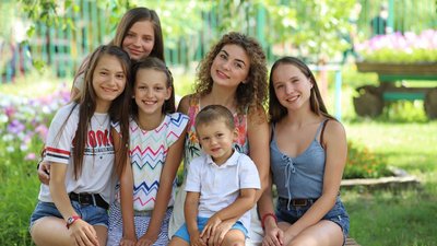 Ксенія Гриник приділяє свій вільний час дітям, позбавленим батьківського піклування Ксенія Гриник приділяє свій вільний час дітям, позбавленим батьківського піклування