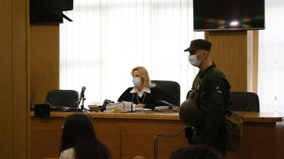 Справа Стерненка: суд розглядає зміну запобіжного заходу. Текстовий онлайн Справа Стерненка: суд розглядає зміну запобіжного заходу. Текстовий онлайн