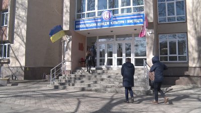 У Миколаєві відкрили пам'ятну дошку на честь хормейстерки Світлани Фоміних У Миколаєві відкрили пам'ятну дошку на честь хормейстерки Світлани Фоміних