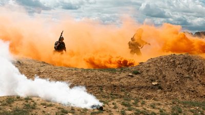Українські військові відпрацьовують навички ведення сучасного бою
