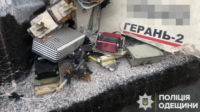 Вибиті вікна та уламки на подвір'ї: наслідки нічної атаки по Одещині Вибиті вікна та уламки на подвір'ї: наслідки нічної атаки по Одещині