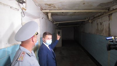 Офіс Генпрокурора вимагає припинити експлуатацію аварійного Херсонського слідчого ізолятора Офіс Генпрокурора вимагає припинити експлуатацію аварійного Херсонського слідчого ізолятора