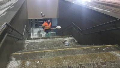 На дороги вийшла додаткова техніка. У Києві долають наслідки снігопаду На дороги вийшла додаткова техніка. У Києві долають наслідки снігопаду