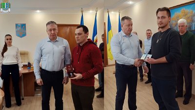 Орден "За мужність" та нагрудний знак "Золотий хрест" посмертно: на Одещині родичі військових отримали нагороди