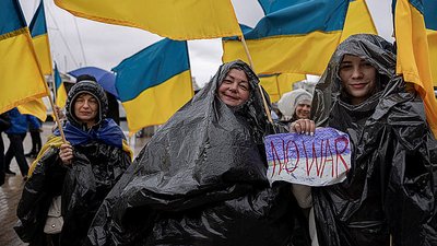 "Це в них поклик серця". Художник Віктор Орлі про французів, які допомагають Україні "Це в них поклик серця". Художник Віктор Орлі про французів, які допомагають Україні