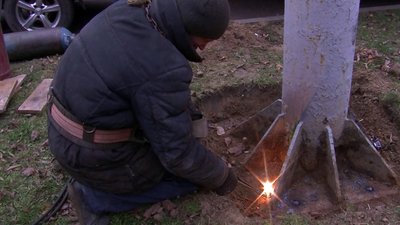 Луцьк очищають від зовнішньої реклами: демонтують 25 білбордів Луцьк очищають від зовнішньої реклами: демонтують 25 білбордів