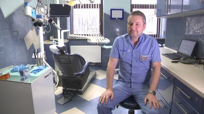 Безкоштовно лікує зуби бійцям. Стоматолог зі Львова кілька разів на рік їздить на Схід Безкоштовно лікує зуби бійцям. Стоматолог зі Львова кілька разів на рік їздить на Схід