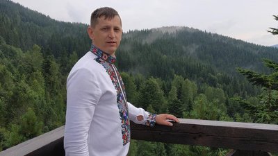 На Прикарпатті на дитину, яка поверталася зі школи, впало дерево