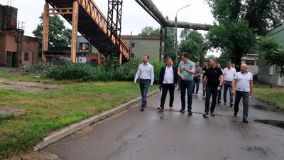 Візит на "Чернігівську ТЕЦ" представників міністерства, міської та обласної влади Візит на "Чернігівську ТЕЦ" представників міністерства, міської та обласної влади