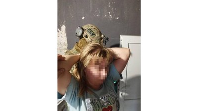 В Івано-Франківську засудили жінку, яка корегувала вогонь по позиціях ЗСУ на Донбасі В Івано-Франківську засудили жінку, яка корегувала вогонь по позиціях ЗСУ на Донбасі