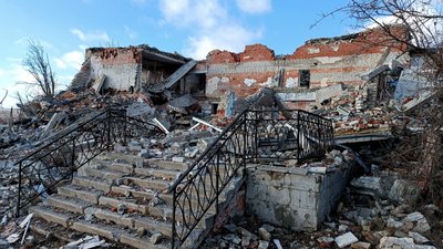 школа в селі Долина