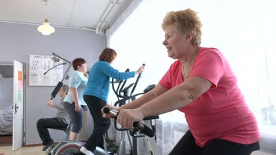 Люди приходять по здоров’я: у Черкасах безоплатно проводять фізкультуру для пенсіонерів Люди приходять по здоров’я: у Черкасах безоплатно проводять фізкультуру для пенсіонерів