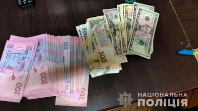 Зрізали замки: у Чернігові поліцейські викрили підпільний гральний заклад Зрізали замки: у Чернігові поліцейські викрили підпільний гральний заклад