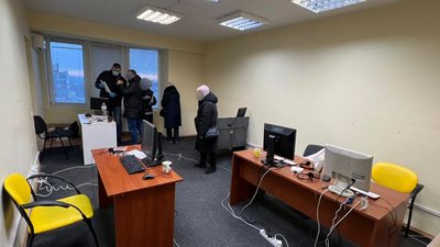 Спекуляції на генераторах. Підозрювані заробили десятки мільйонів гривень Спекуляції на генераторах. Підозрювані заробили десятки мільйонів гривень