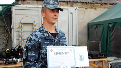 В Одесі відбувся перший випуск інструкторів-водолазів В Одесі відбувся перший випуск інструкторів-водолазів