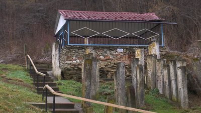 Пам'ять про трагедію євреїв у Косові на Гуцульщині Пам'ять про трагедію євреїв у Косові на Гуцульщині