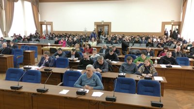 Депутати Херсонської міськради вимагають проведення позачергової сесії