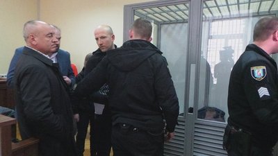 Жителю Чернігівщини обвинуваченому у викраденні євромайданівців обрали запобіжний захід Жителю Чернігівщини обвинуваченому у викраденні євромайданівців обрали запобіжний захід