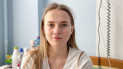 У Львові хірурги зі США прооперували 20-річну киянку із вродженою вадою обличчя