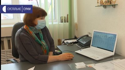 "Електронні й паперові паралельно". У сумській школі пояснили, чому відмовились від е-щоденників "Електронні й паперові паралельно". У сумській школі пояснили, чому відмовились від е-щоденників