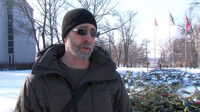 У Запоріжжі вшанували пам'ять оборонців Донецького аеропорту У Запоріжжі вшанували пам'ять оборонців Донецького аеропорту