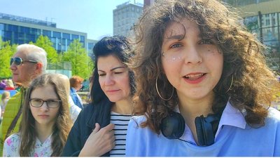 "Родичів в Росії в мене більше немає": харків'яни вийшли на підтримку України у Лейпцигу "Родичів в Росії в мене більше немає": харків'яни вийшли на підтримку України у Лейпцигу
