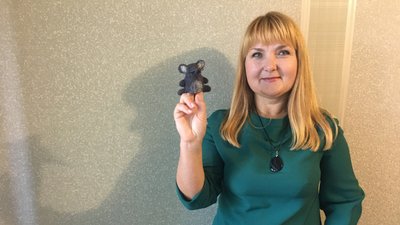 Житомирянка Лариса Дановська за 10 років виготовила з вовни майже 100 виробів Житомирянка Лариса Дановська за 10 років виготовила з вовни майже 100 виробів