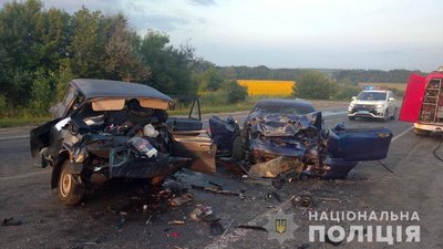 На Полтавщині в аварії загинуло двоє людей, ще двоє травмовані