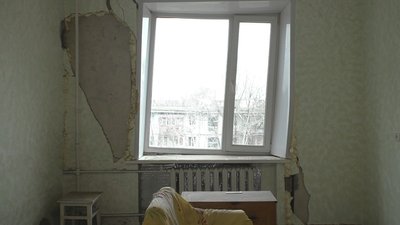 У Запоріжжі через підтоплення руйнується будинок: що кажуть в управляючій компанії У Запоріжжі через підтоплення руйнується будинок: що кажуть в управляючій компанії
