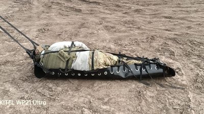 "Тільки зробив і одразу виїжджають": полтавець виготовляє спеціальні ноші для евакуації бійців "Тільки зробив і одразу виїжджають": полтавець виготовляє спеціальні ноші для евакуації бійців