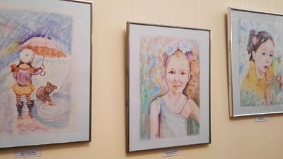 "Найбільше мене вразили очі". У Кропивницькому художник з Маріуполя презентував портрети дітей "Найбільше мене вразили очі". У Кропивницькому художник з Маріуполя презентував портрети дітей