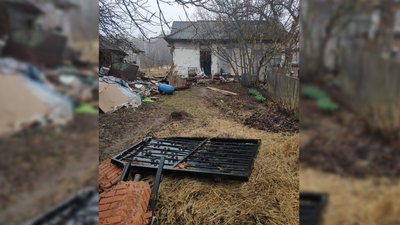 Сарай, в якому тримали полонених Сарай, в якому тримали полонених