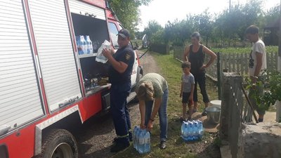 На Монастирищині рятувальники почали відкачувати воду з підтоплених господарств