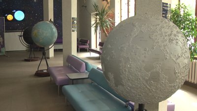 "Відволіктися від подій". Вінницький планетарій працює безкоштовно для перселенців "Відволіктися від подій". Вінницький планетарій працює безкоштовно для перселенців