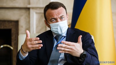 На Закарпатті учасники бойових дій на Сході України вимагали відставки голови облради На Закарпатті учасники бойових дій на Сході України вимагали відставки голови облради