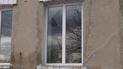 Наслідки ракетного удару на Рівненщині: що кажуть місцеві жителі Наслідки ракетного удару на Рівненщині: що кажуть місцеві жителі