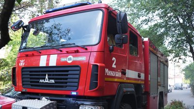 У Миколаєві семирічного хлопчика врятували під час пожежі — ДСНС У Миколаєві семирічного хлопчика врятували під час пожежі — ДСНС