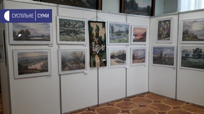 “Мистецтву віддані серця”: у Сумах запрацювала виставка подружжя художників Михайличенків