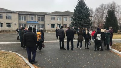 Через відсутність опалення учні ліцею на Вінниччині навчаються дистанційно Через відсутність опалення учні ліцею на Вінниччині навчаються дистанційно
